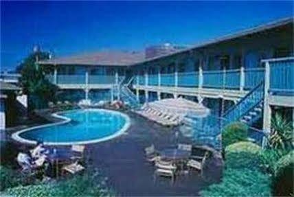 Red Lion Inn & Suites Redding Exteriör bild