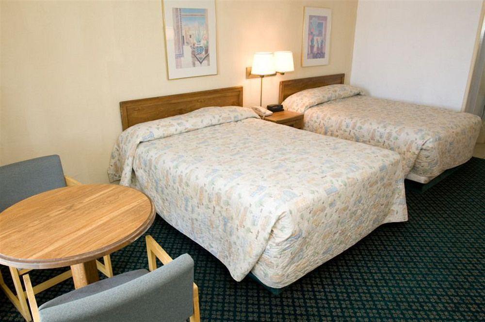 Red Lion Inn & Suites Redding Exteriör bild